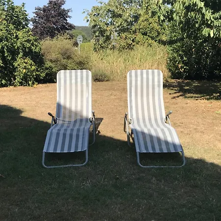 アパート Dora メーデバッハ