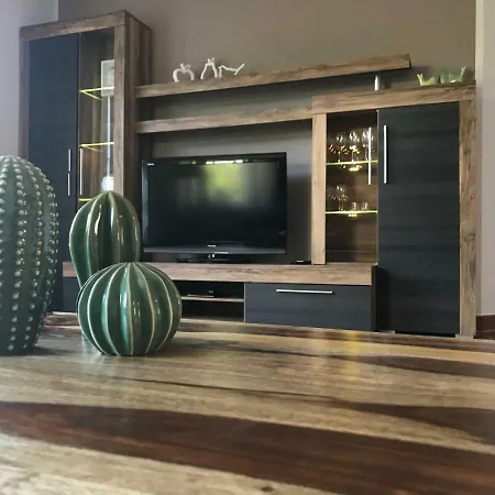 Dora Apartment *