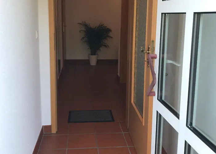 アパート Dora メーデバッハ