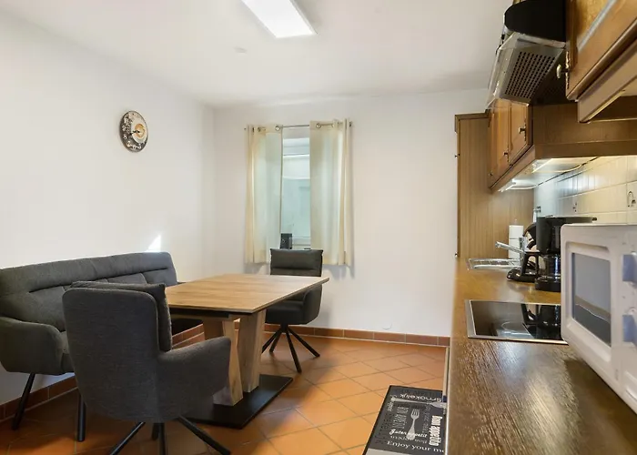 Dora דירה מדבאך